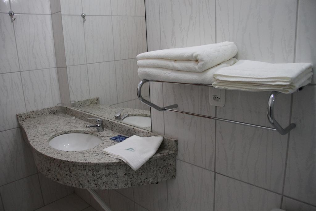 Hotel Monet Erechim Phòng bức ảnh