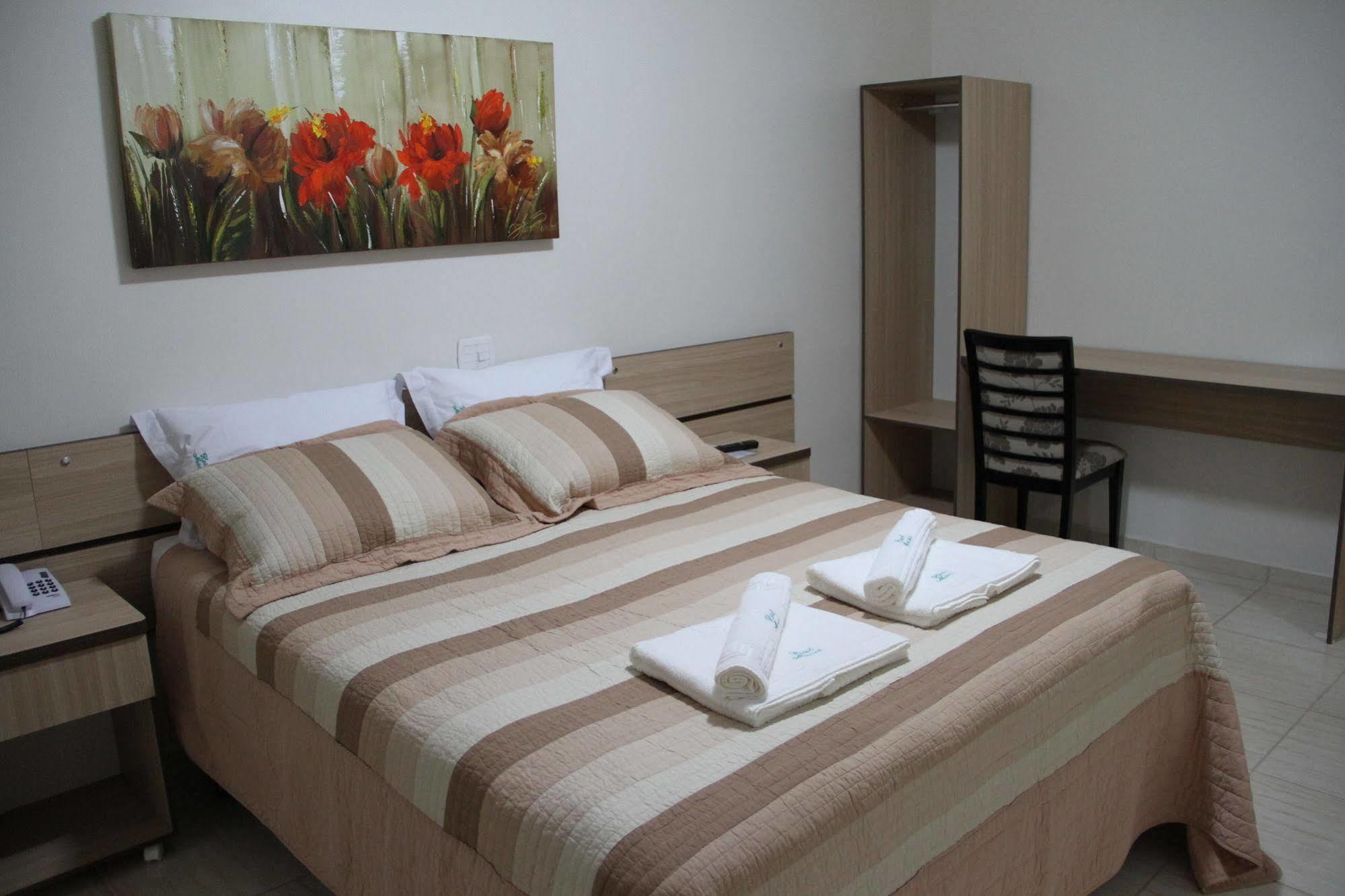 Hotel Monet Erechim Ngoại thất bức ảnh