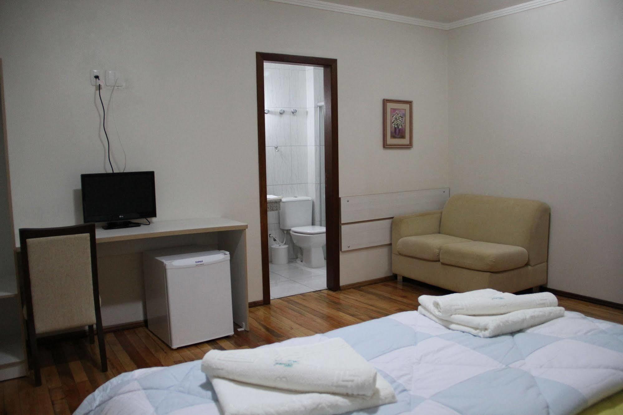 Hotel Monet Erechim Ngoại thất bức ảnh