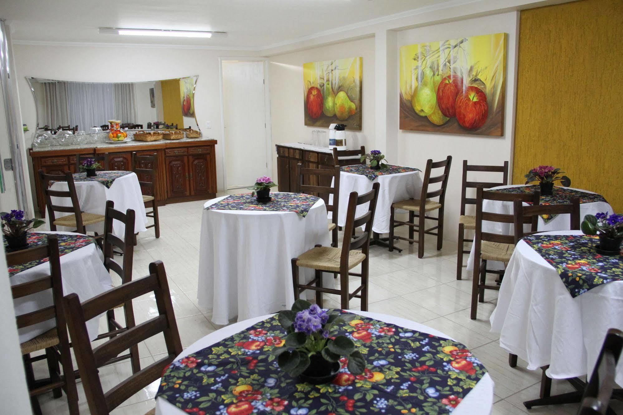 Hotel Monet Erechim Ngoại thất bức ảnh